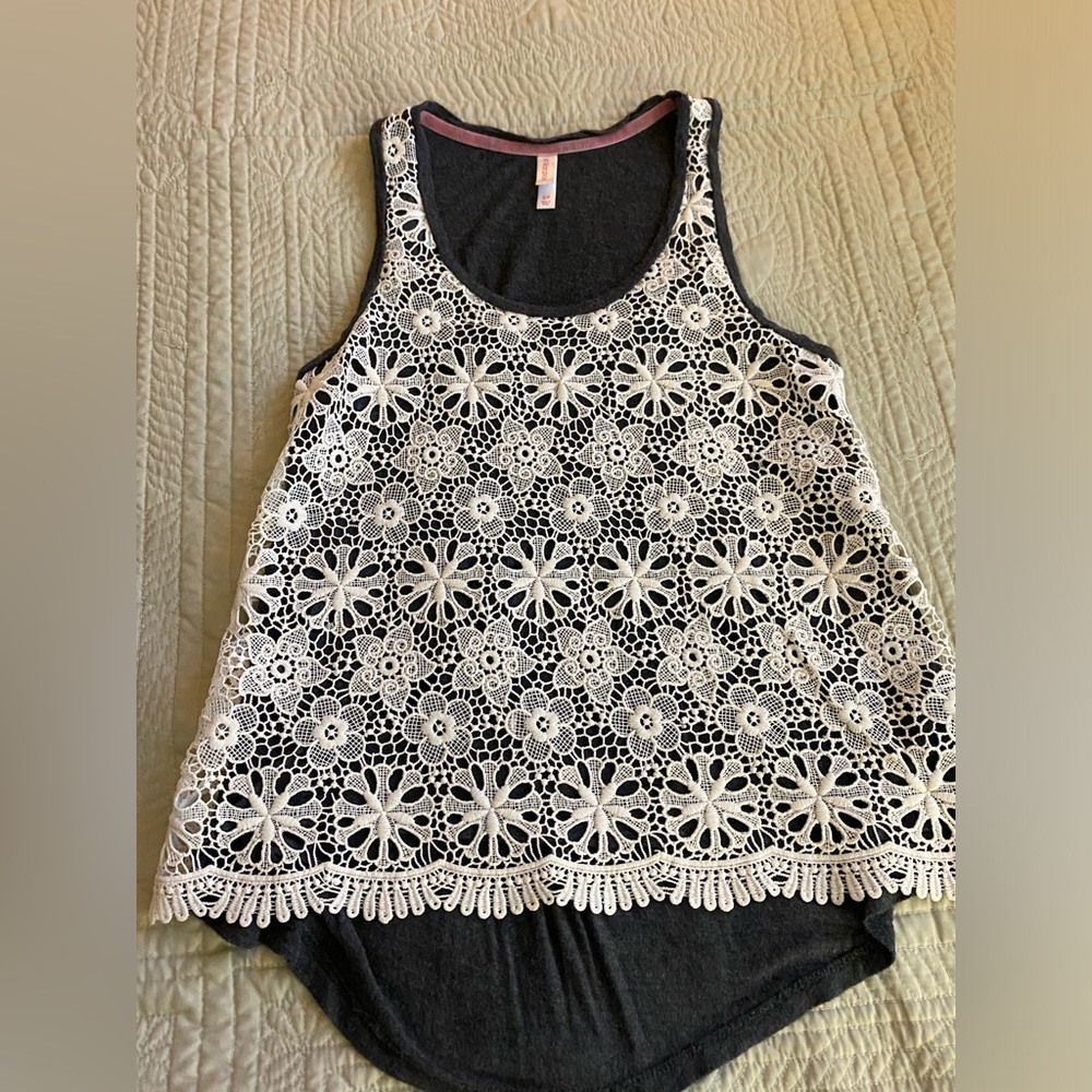 Crochet style tank